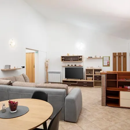 Apartment Anna * Šišan