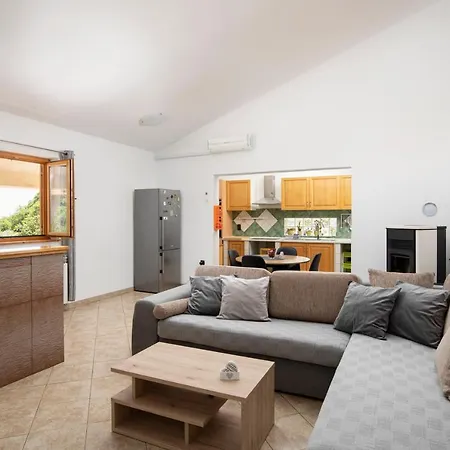 Apartment Anna * Šišan